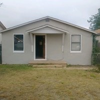 Building Photo - 703 Delaware St