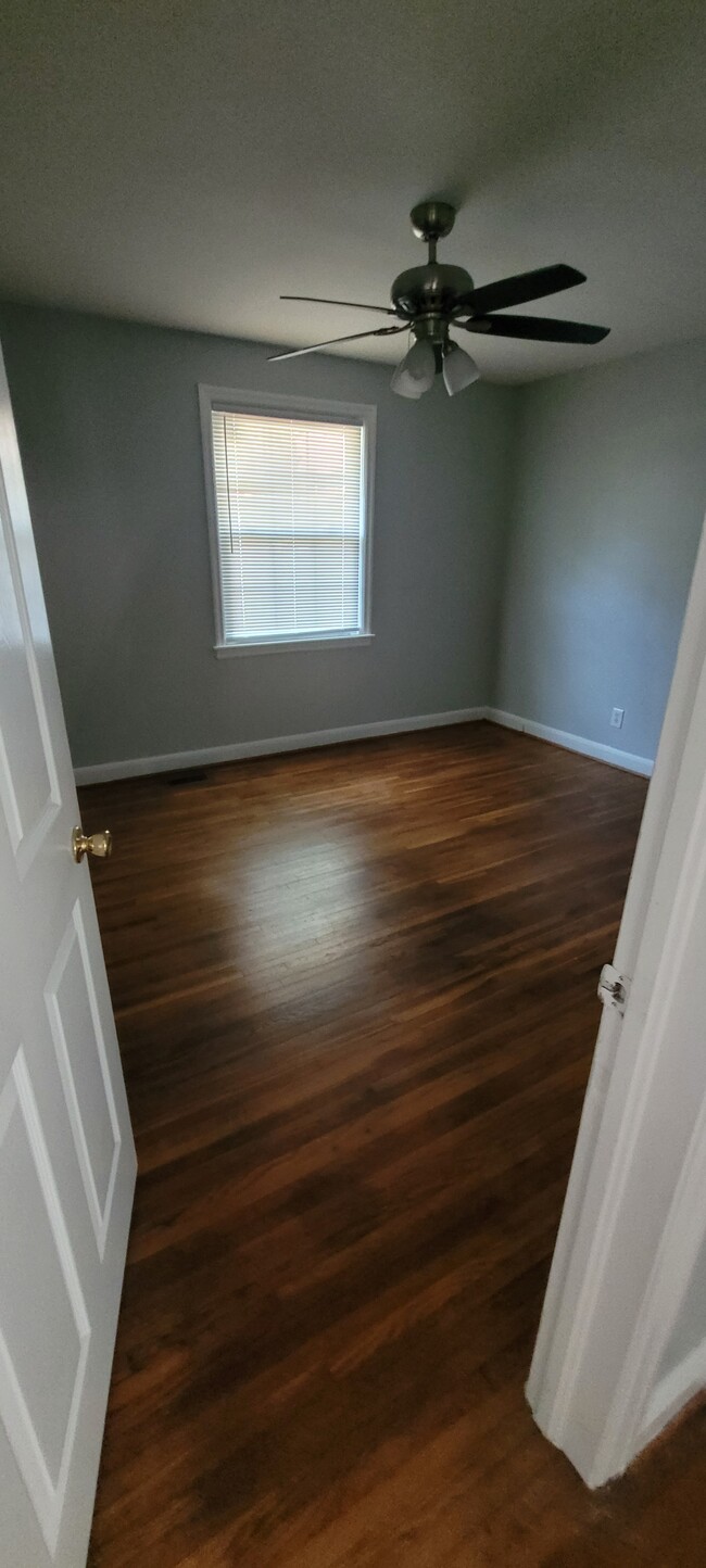 Building Photo - 106 Summerlea Dr