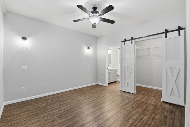 Building Photo - 19330 Veterans Rd