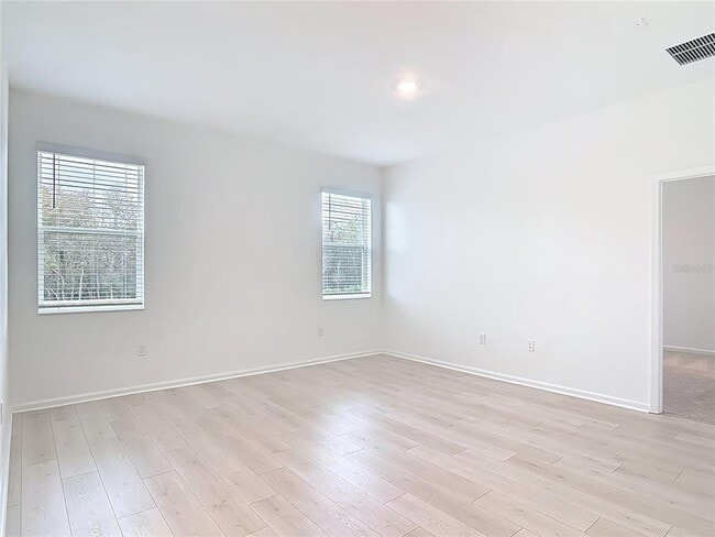 Building Photo - 2950 SUPERMARINE Rd