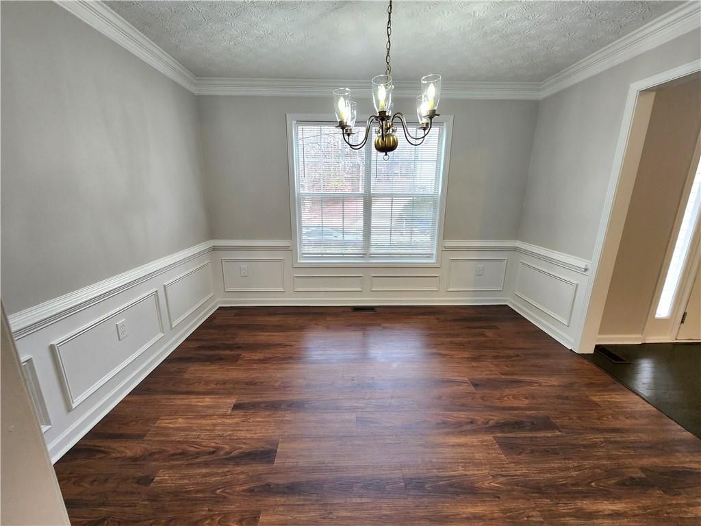 Building Photo - 1645 Rushing River Way