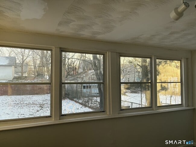 Building Photo - 56 Dorman St