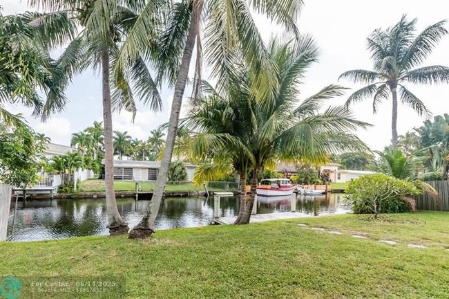 Building Photo - 2548 Key Largo Ln