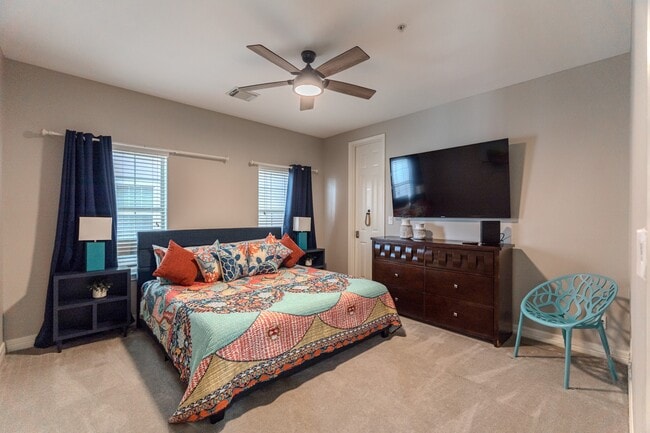 Building Photo - 7039 Kingston Cove Ln