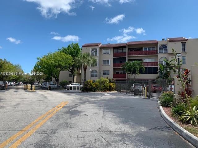 Building Photo - 10641 SW 108th Ave