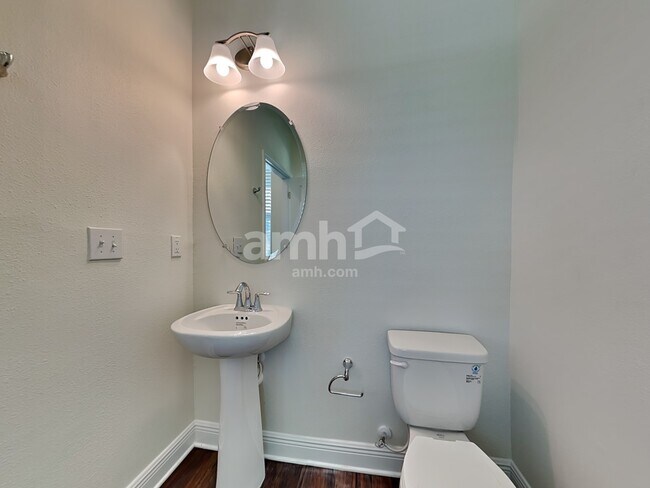 Building Photo - 20478 Calla Lily Dr