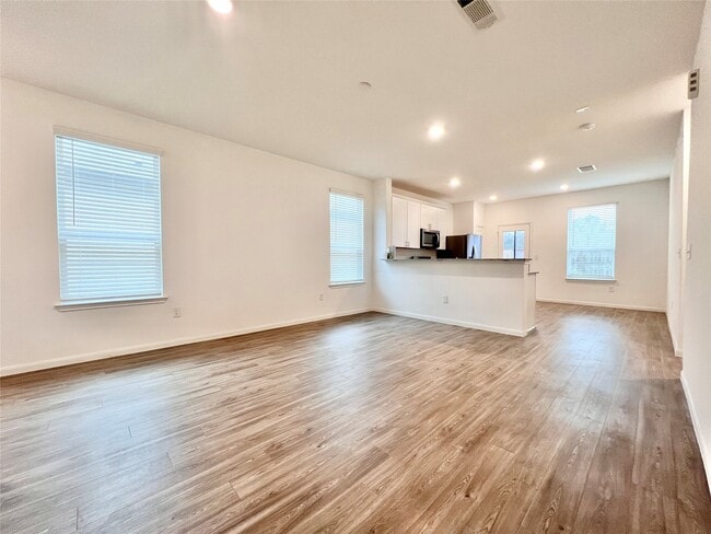 Building Photo - 17835 Plow Horse Ln