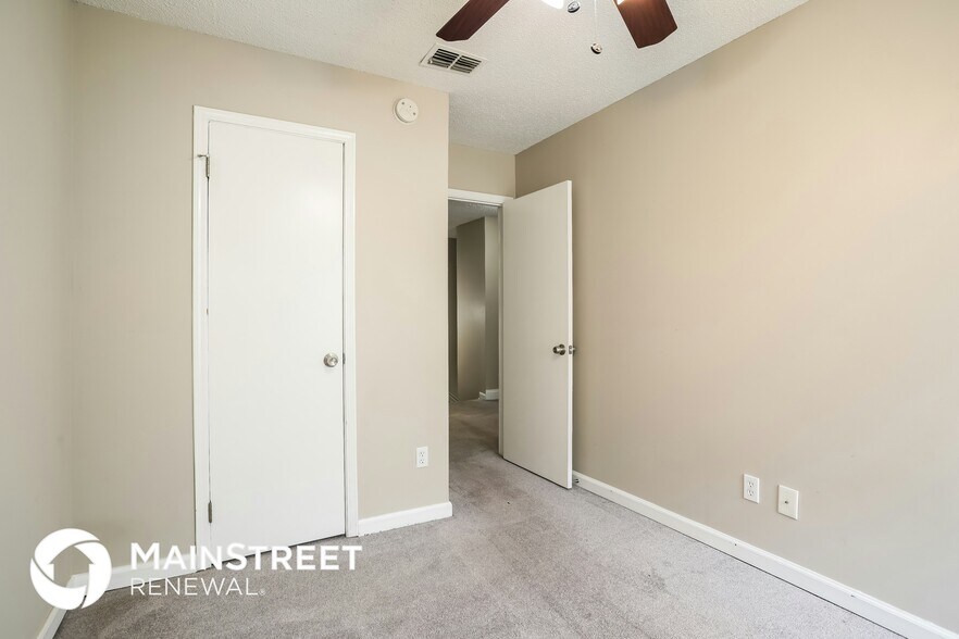 Building Photo - 8117 Fort Lee Trail