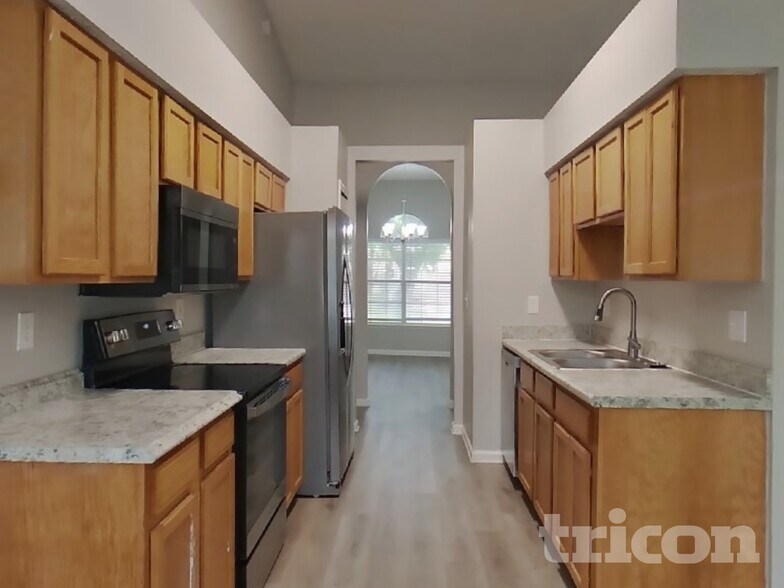 Building Photo - 8539 Shuter Ct