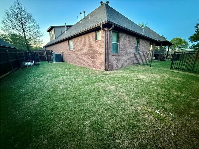 Building Photo - 1308 Glenmere Ct