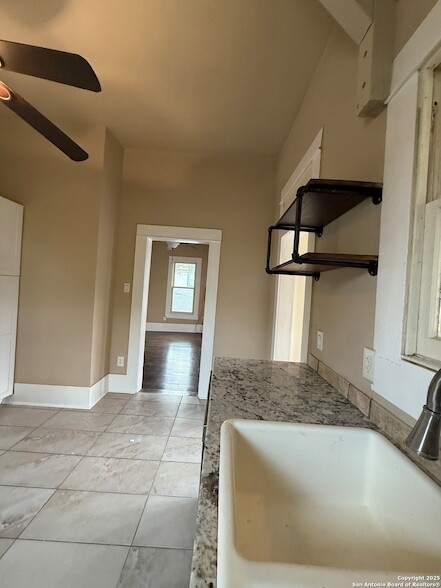 Building Photo - 210 Eleanor Ave