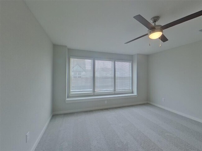 Building Photo - 22822 Terrazzo Dr