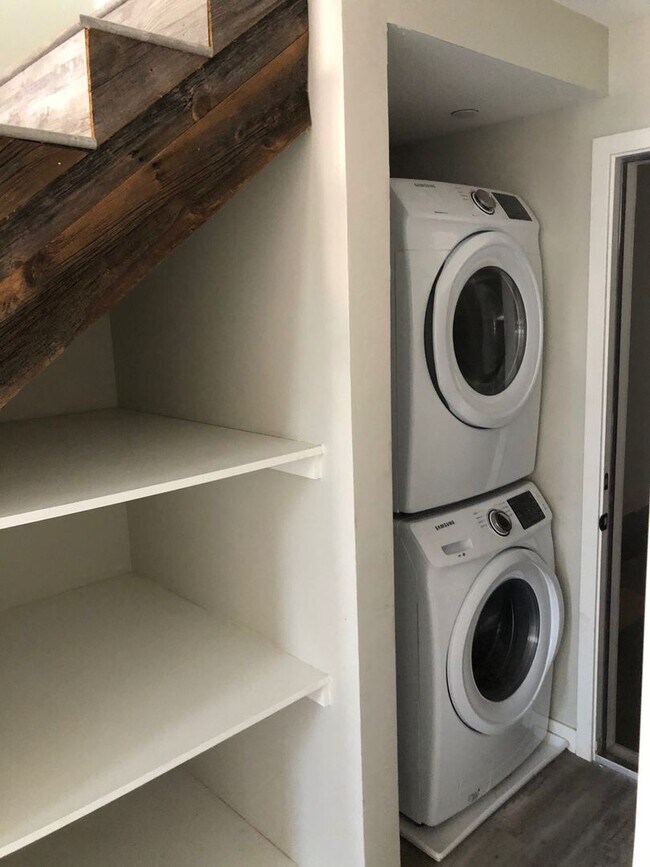 Building Photo - HAW - Herman Ave