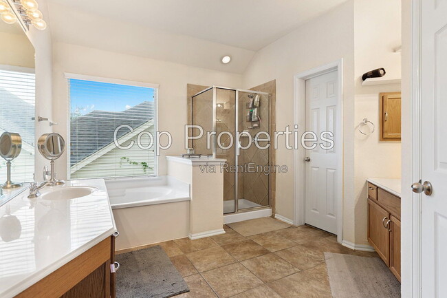 Building Photo - 1306 Alpine Pond