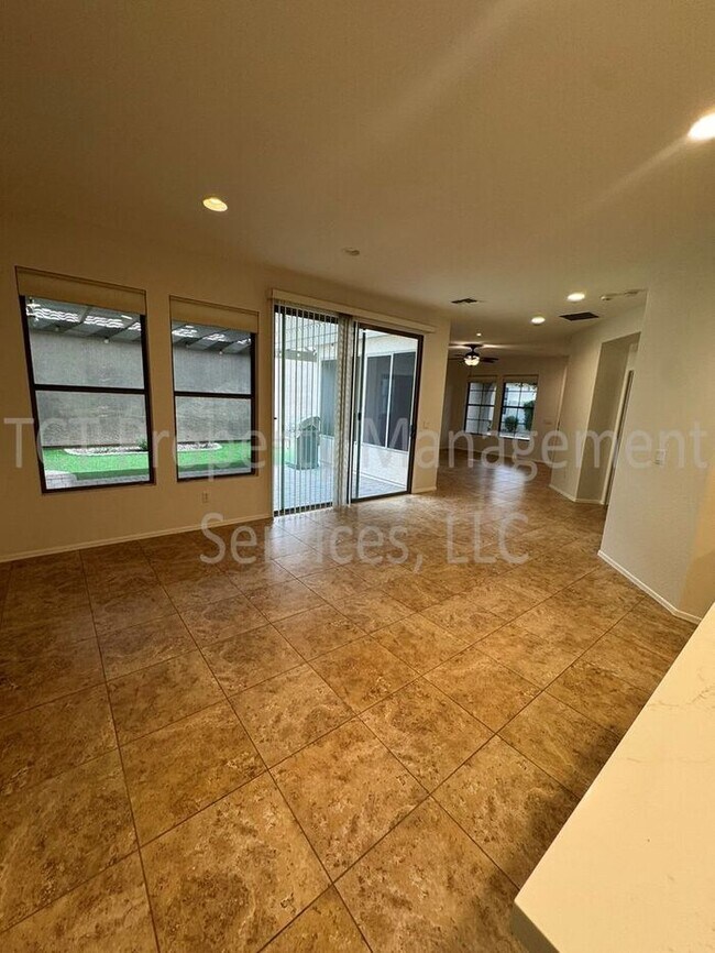 Building Photo - Beautifully Updated Bungalow in Power Ranch