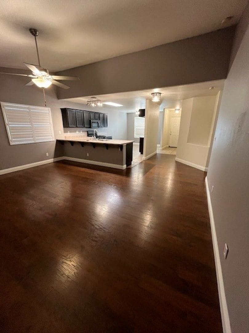 Building Photo - 402 N Amador St