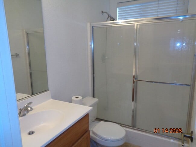 Building Photo - Large West Lancaster 2 Story Built in 2004 with 3638 sq. ft.