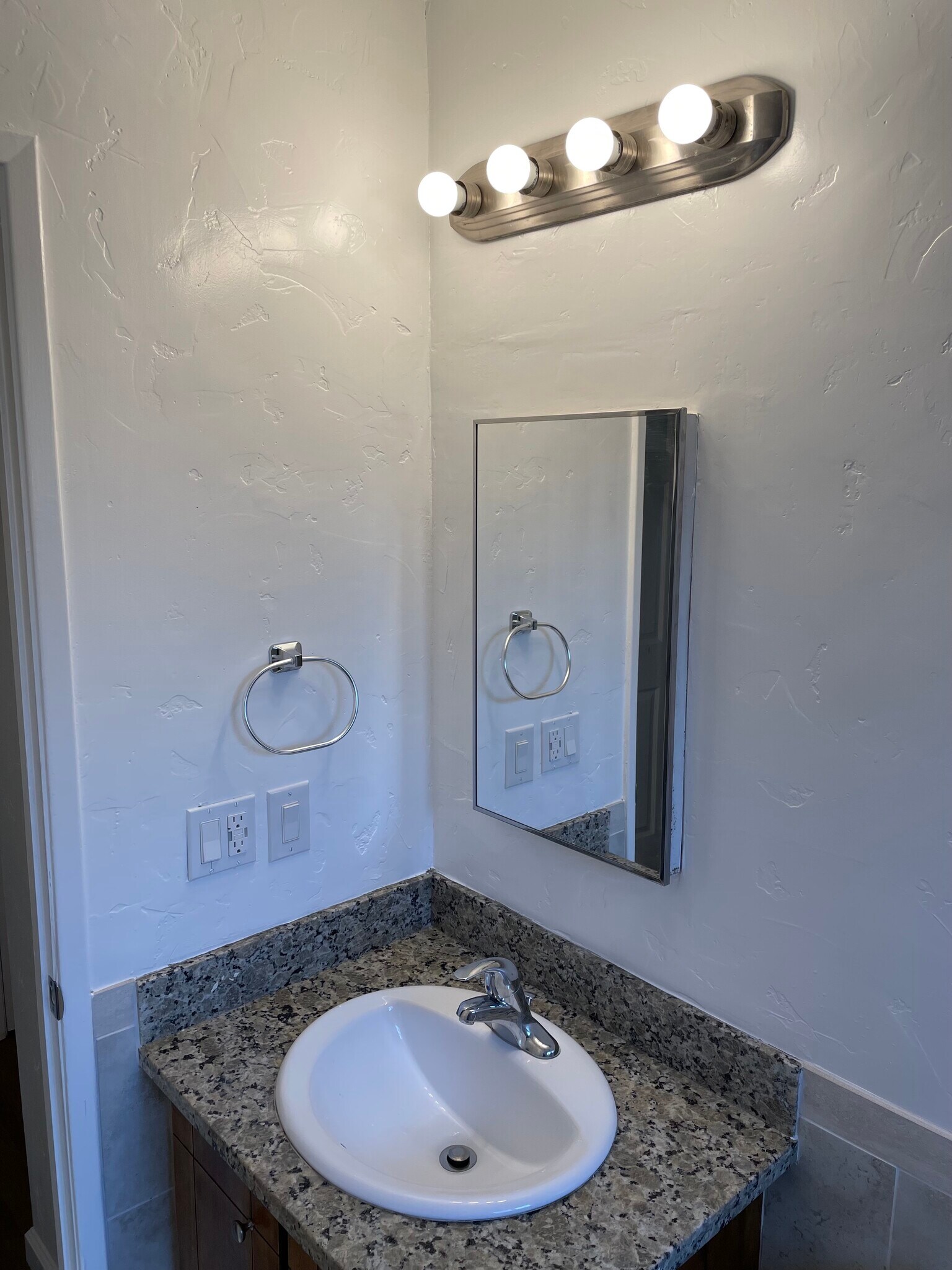 Building Photo - 13621 Fair Oaks Blvd