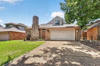 Building Photo - 2705 Pinery Ln