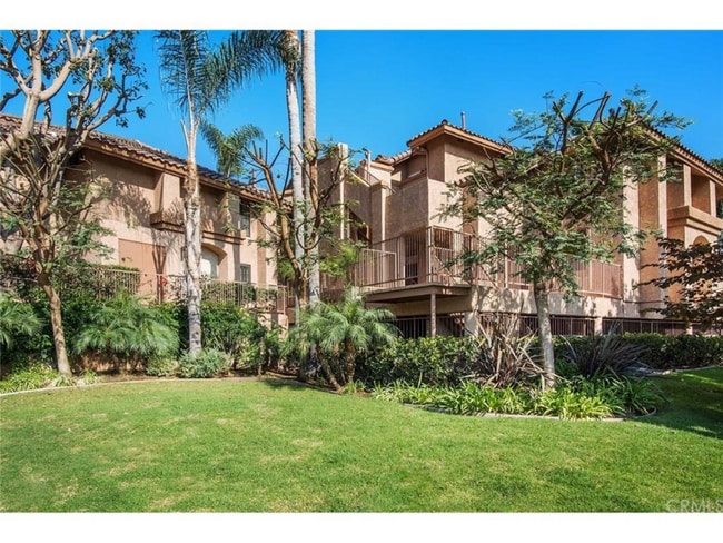 Building Photo - 4151 Hathaway Ave