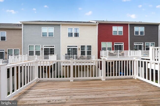 Building Photo - 15297 Westham Ct
