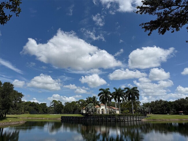 Building Photo - 187 SE Via Sangro