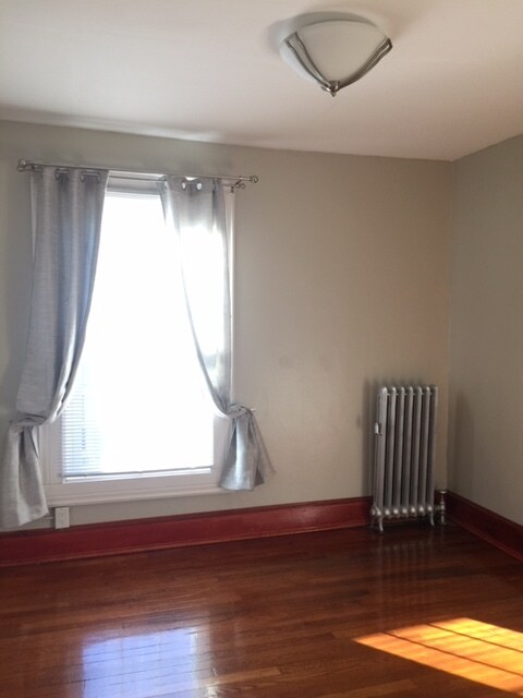 Building Photo - 977 Whalley Ave