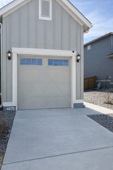 Building Photo - 6971 Hyland Hills St