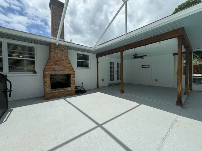 Building Photo - 3/2 Ormond Beach Pool Home