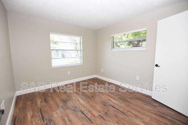 Building Photo - 1224 Waterview Blvd E