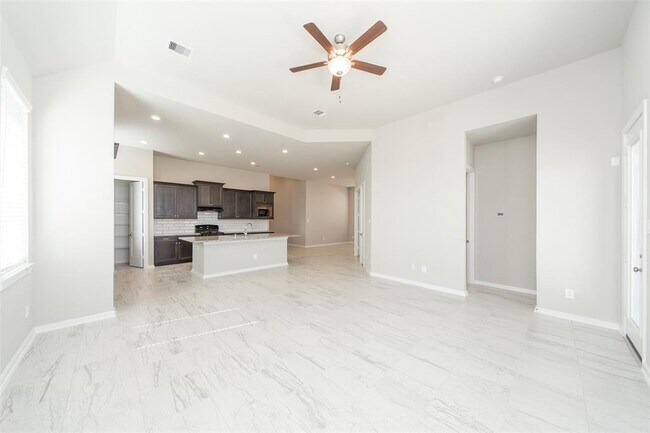 Building Photo - 2131 Wisteria Cove Dr