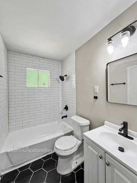 Building Photo - 4624 Sunnybrook St