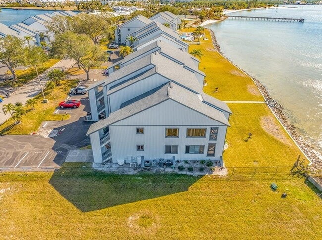 Building Photo - 828 Bahia Del Sol Dr