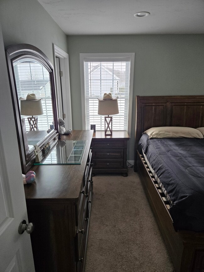 Building Photo - 182 Danielle Dr