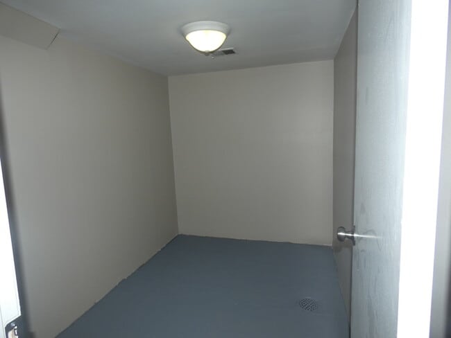 Building Photo - 5200 N Manchester Ave