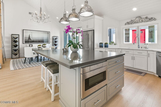 Building Photo - 2181 Brookfield Dr