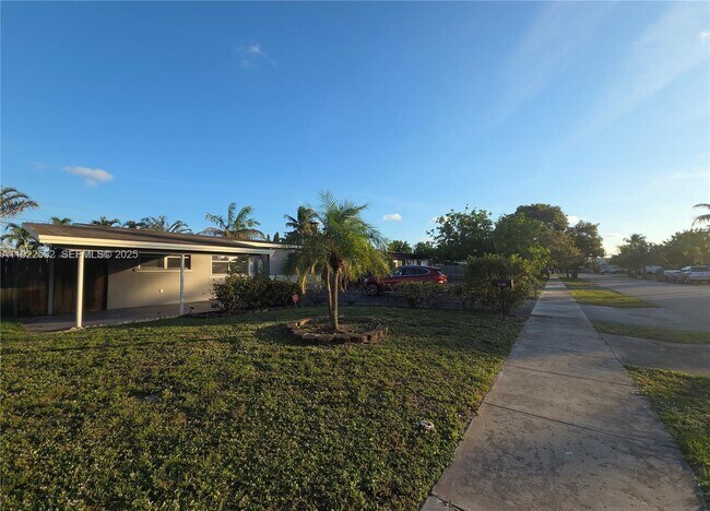 Building Photo - 4138 NW 12th Terrace