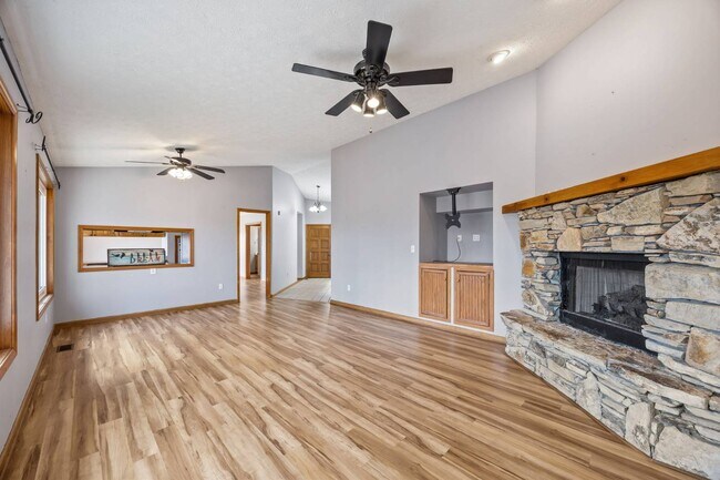 Building Photo - 200 Waterford Dr