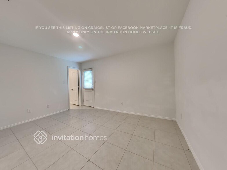 Building Photo - 3032 Wallace Wls Ct