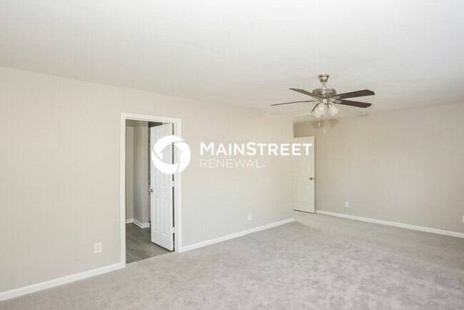 Building Photo - 3 Bedroom Pet-Friendly Home in Charlotte, ...