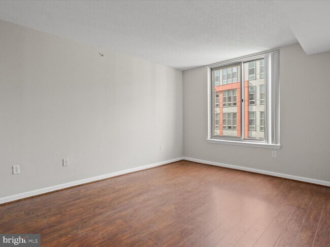 Building Photo - 2726 Gallows Rd