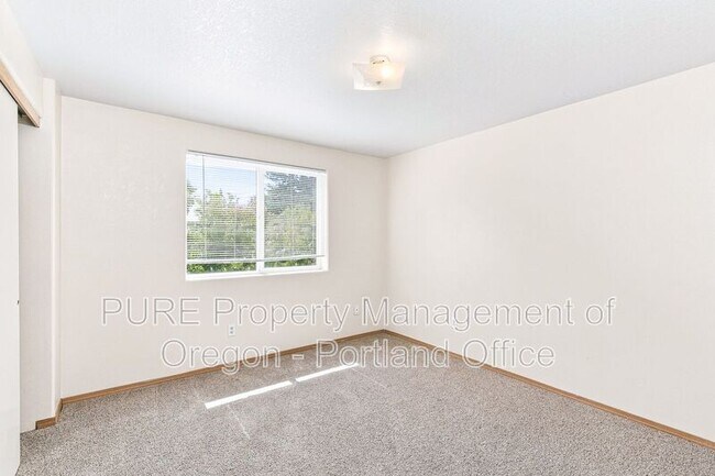 Building Photo - 2619 SE 125th Ave
