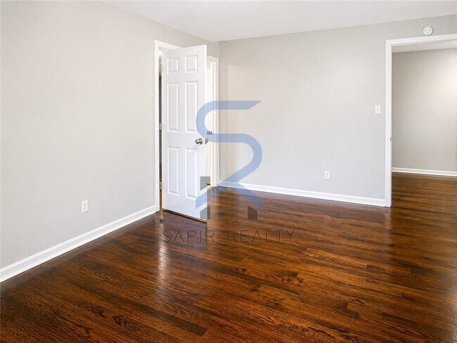 Building Photo - 1801 W Austin Rd