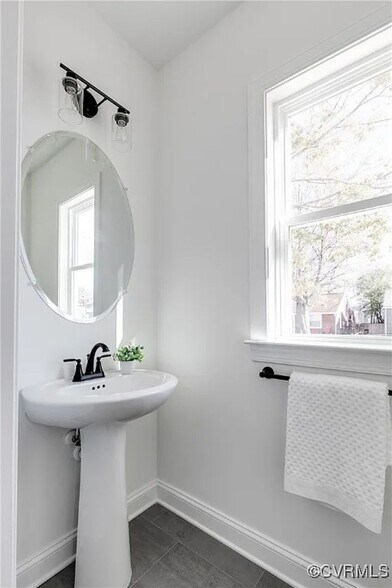 Building Photo - 3222 N St