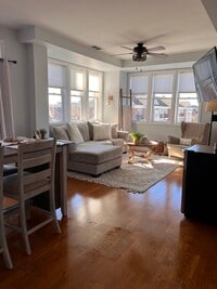 Building Photo - 388 Boush St