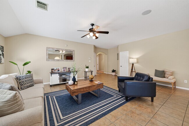 Building Photo - 66 W Lasting Spring Cir
