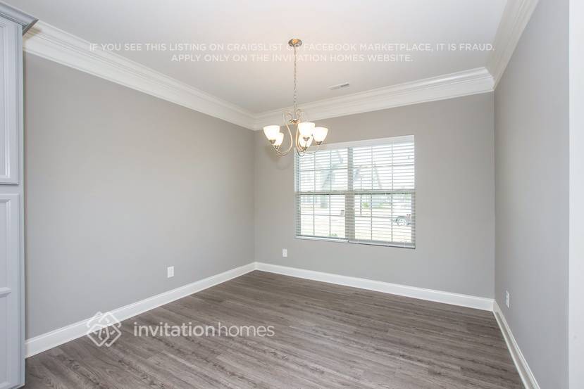 Building Photo - 5322 Roberta Crossing Dr