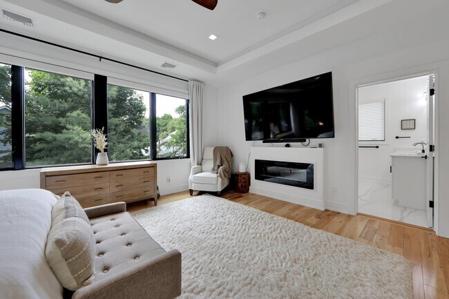 Building Photo - 528 Sagamore Ave