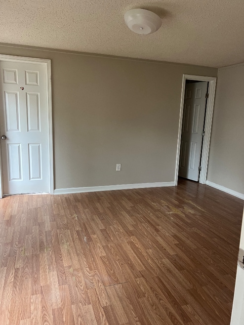 Building Photo - 28381 LA-16