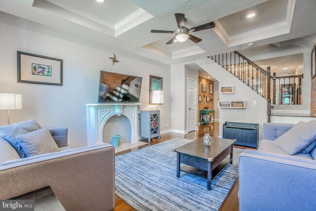 Primary Photo - 2925 E Baltimore St